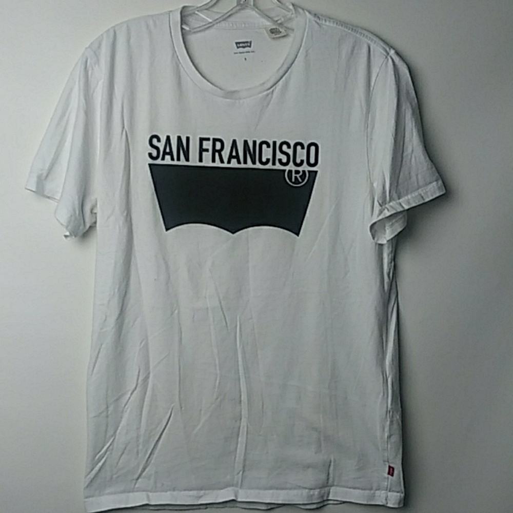 LEVIS TSHIRT